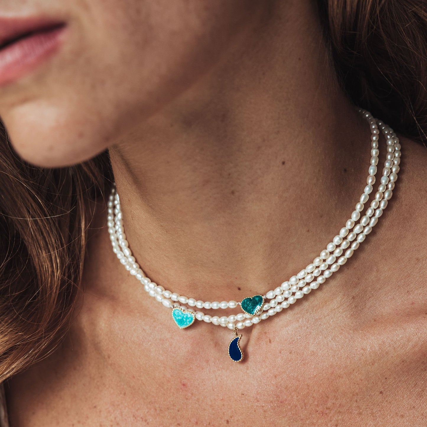 Load image into Gallery viewer, The Pearly Enamel heart necklace in turquoise - Oria.jewelry
